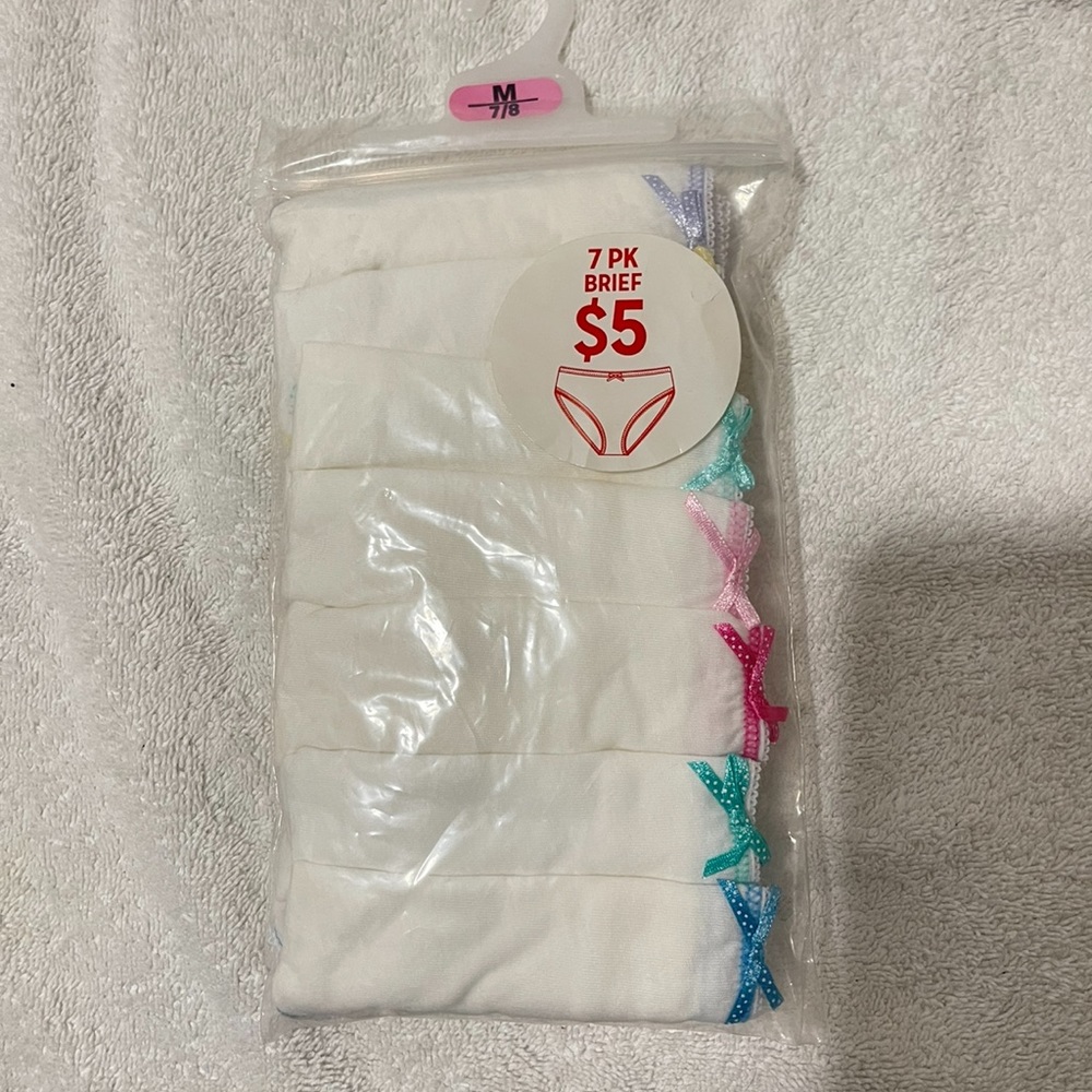 Girls 7 Pack Of Underwear